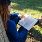 young_adults_women_scriptures_studying